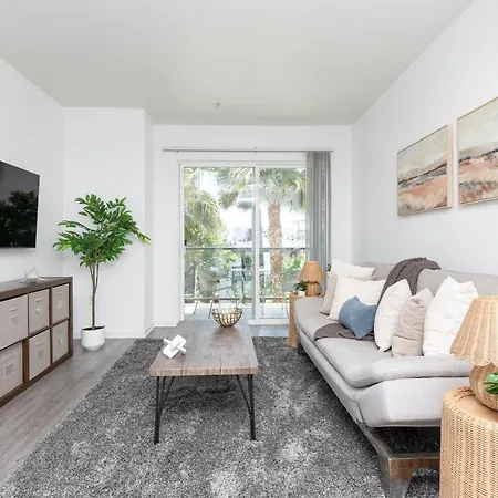 Hollywood Cozy Apartment